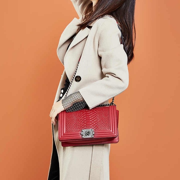 Woman’s purse - Picture 1 of 2